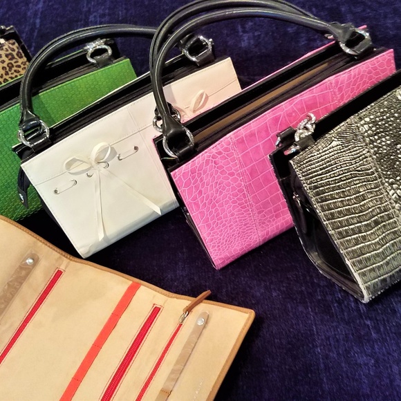 Miche Classic Purse w handles + 7 covers + BONUS - Picture 1 of 8